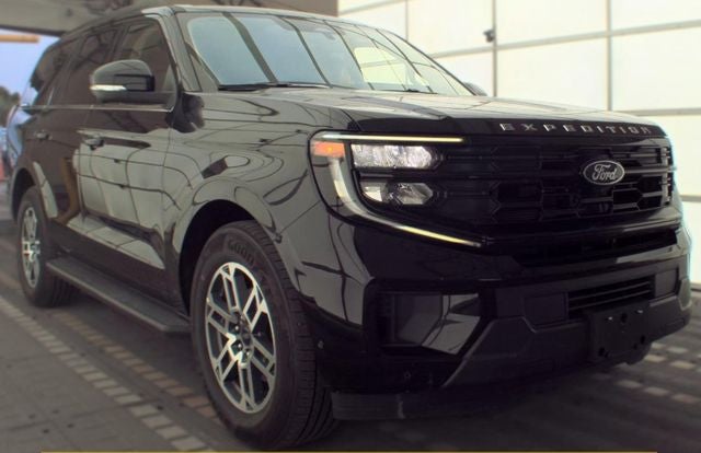 2025 Ford Expedition Base