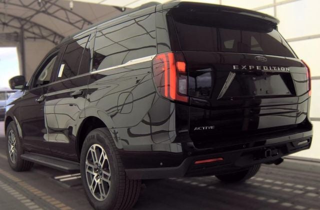 2025 Ford Expedition Base