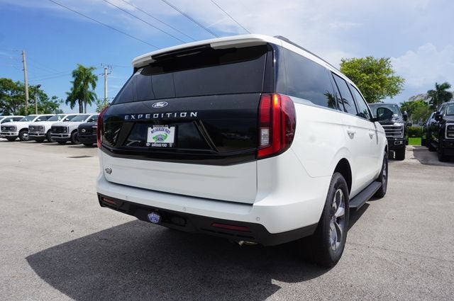 2027 Ford Expedition Active