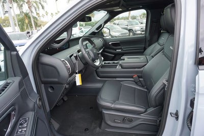 2026 Ford Expedition Platinum®