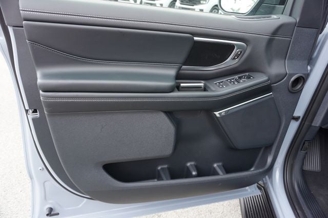 2026 Ford Expedition Platinum®