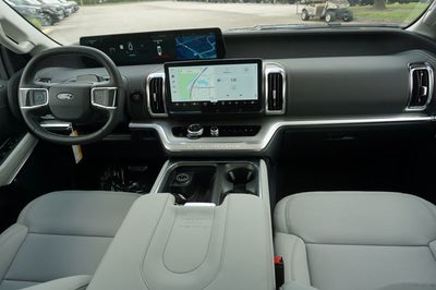 2027 Ford Expedition Platinum