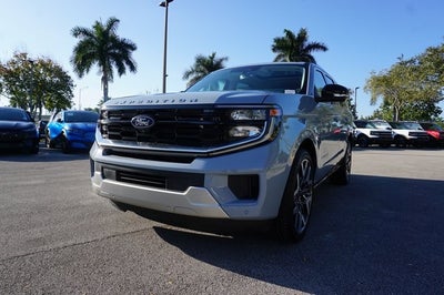 2025 Ford Expedition Platinum®