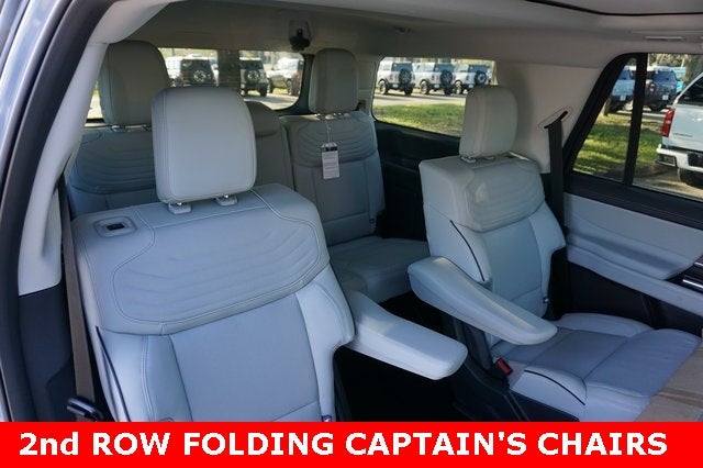 2025 Ford Expedition Platinum®