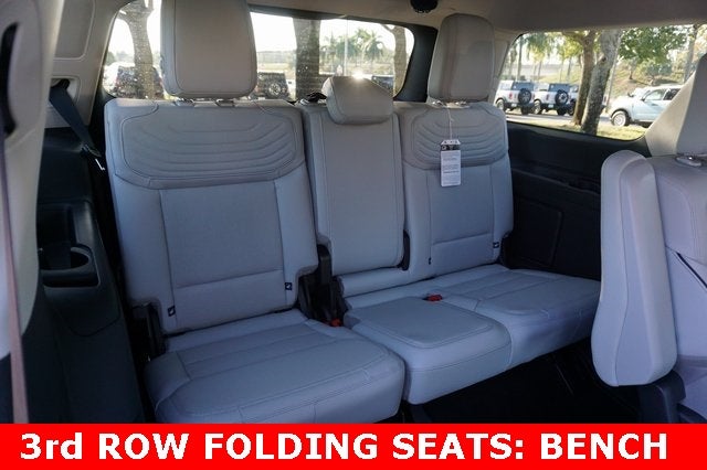 2025 Ford Expedition Platinum®