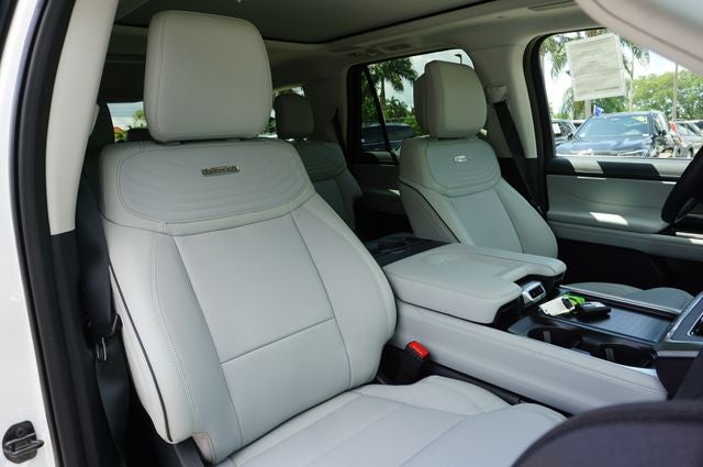 2026 Ford Expedition Platinum®