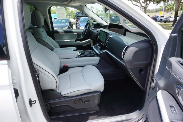 2026 Ford Expedition Platinum®