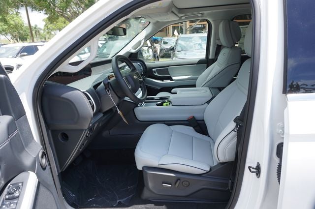 2026 Ford Expedition Platinum®