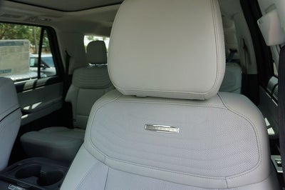 2026 Ford Expedition Platinum®
