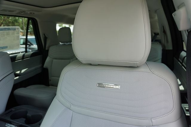 2026 Ford Expedition Platinum®