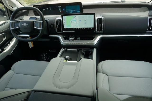 2026 Ford Expedition Platinum®
