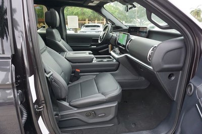 2026 Ford Expedition Platinum®
