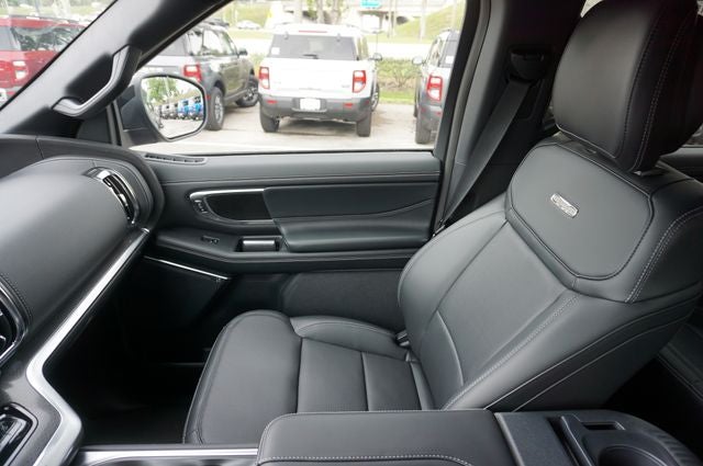 2026 Ford Expedition Platinum®