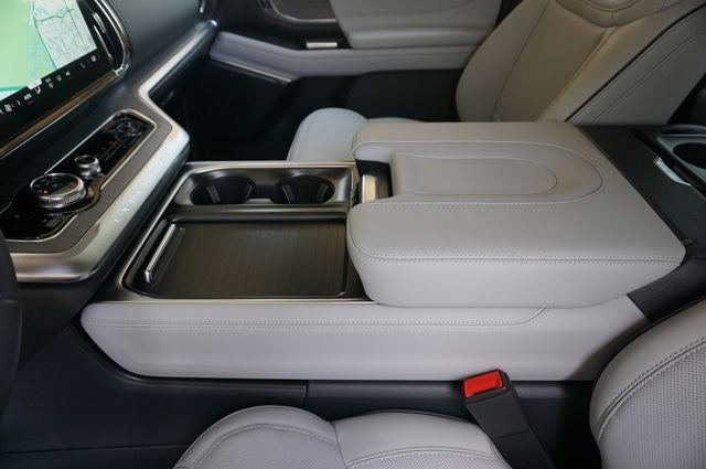 2026 Ford Expedition Platinum®