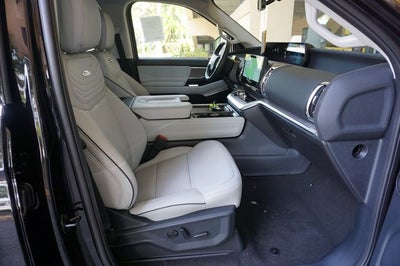 2026 Ford Expedition Platinum®