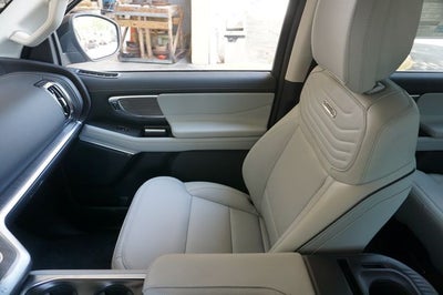 2026 Ford Expedition Platinum®