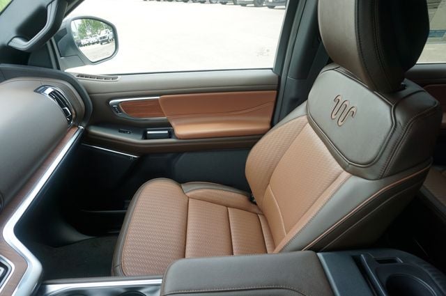 2027 Ford Expedition King Ranch®