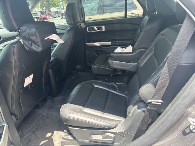 2023 Ford Explorer Base