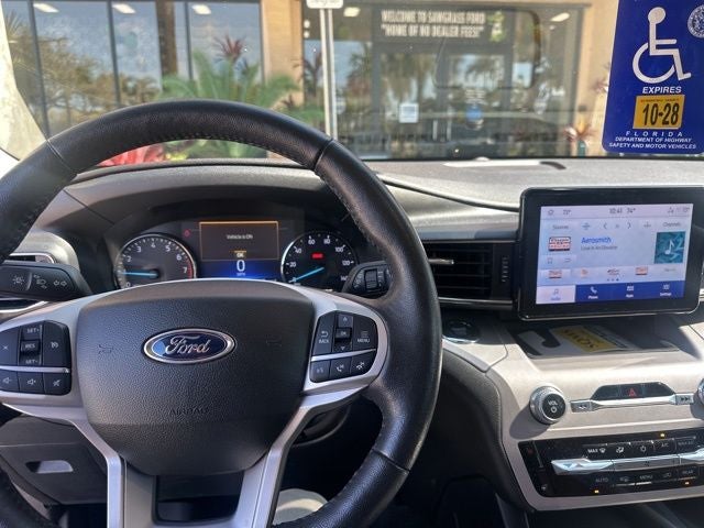 2023 Ford Explorer Base