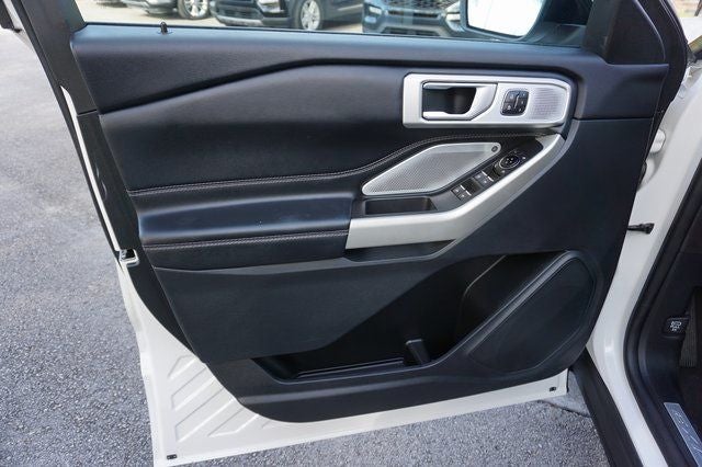 2022 Ford Explorer Base