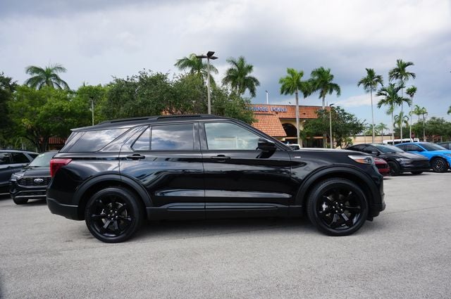 2023 Ford Explorer ST-Line