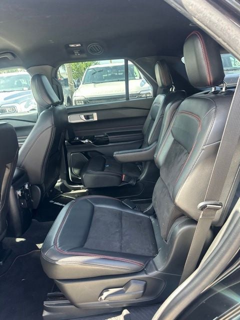 2023 Ford Explorer Base