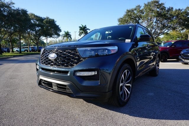 2023 Ford Explorer ST-Line