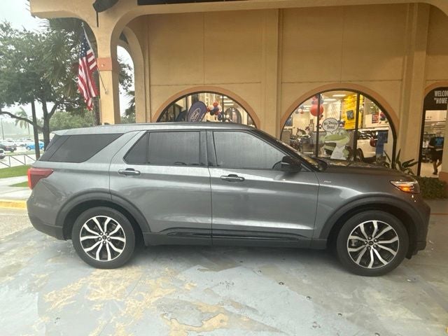2022 Ford Explorer Base