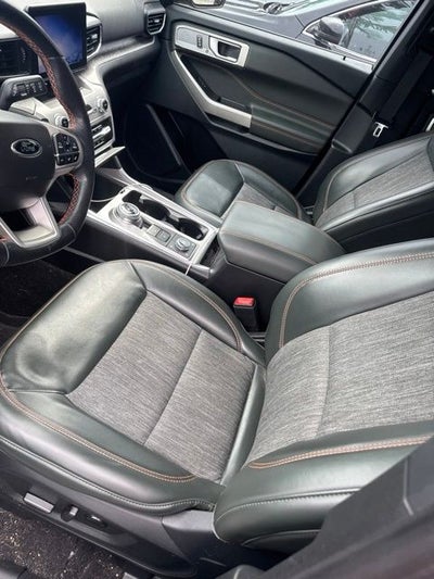 2023 Ford Explorer Base