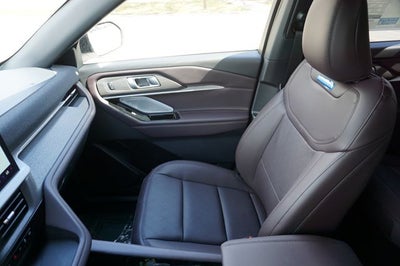 2026 Ford Explorer Platinum™