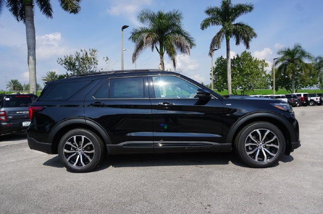 2027 Ford Explorer ST-Line
