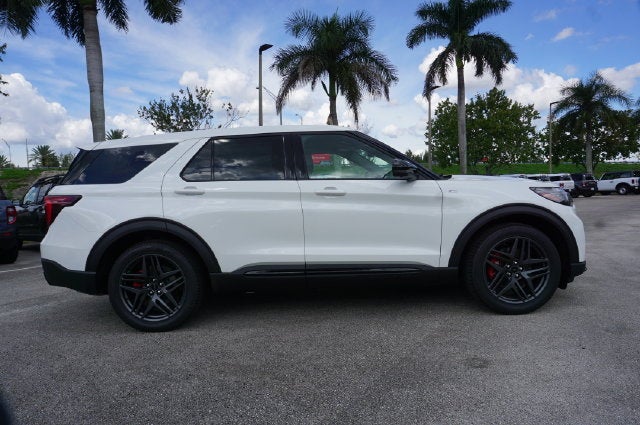 2027 Ford Explorer ST-Line