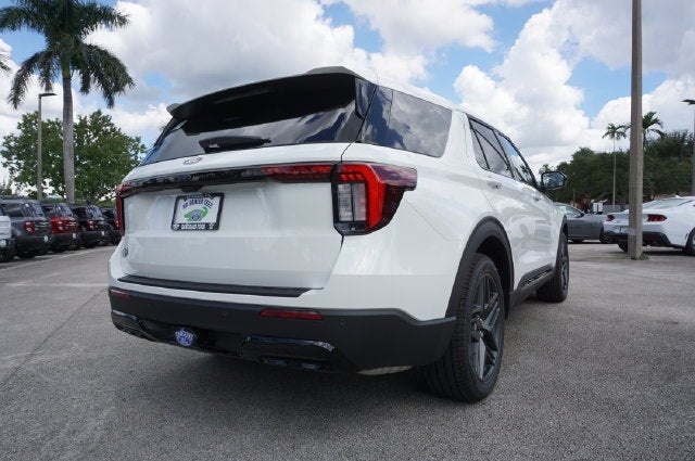 2027 Ford Explorer ST-Line