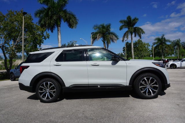 2027 Ford Explorer ST-Line