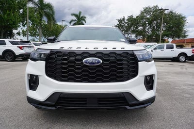 2026 Ford Explorer ST-Line
