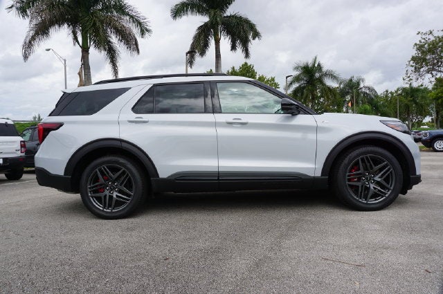 2027 Ford Explorer ST-Line