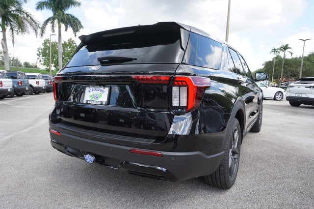 2027 Ford Explorer ST-Line