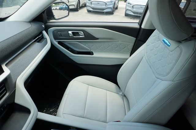 2026 Ford Explorer Platinum™