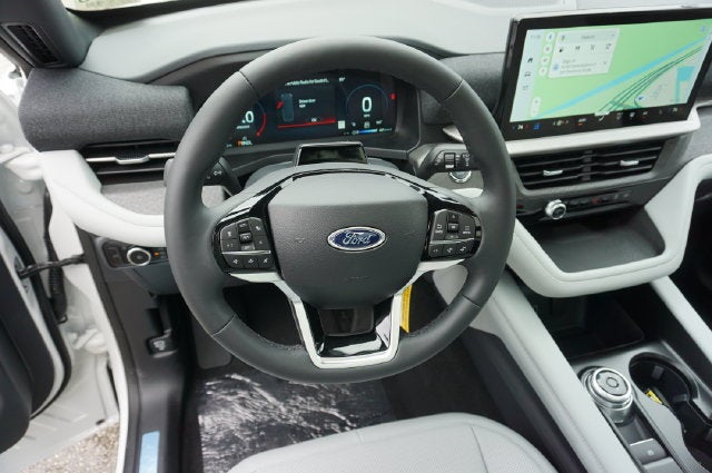 2027 Ford Explorer Platinum™