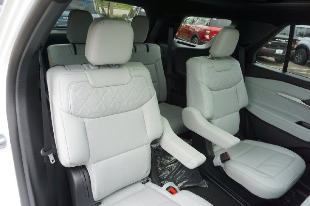 2027 Ford Explorer Platinum™