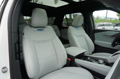 2027 Ford Explorer Platinum™