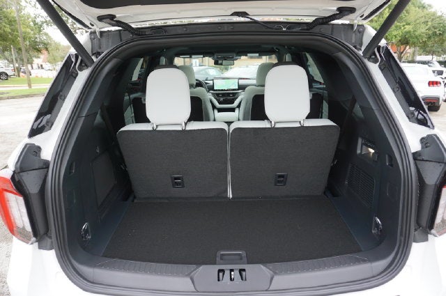 2027 Ford Explorer Platinum™