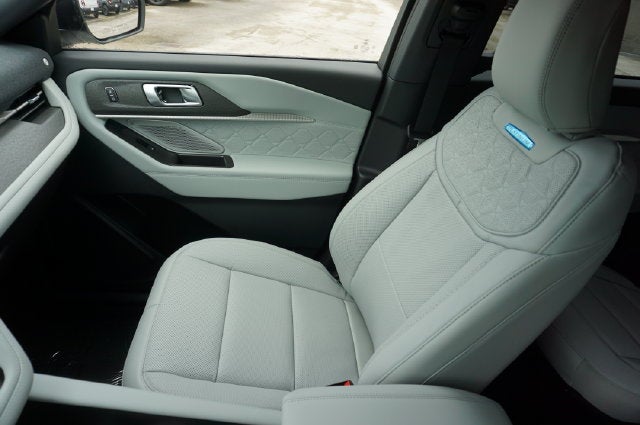 2027 Ford Explorer Platinum™