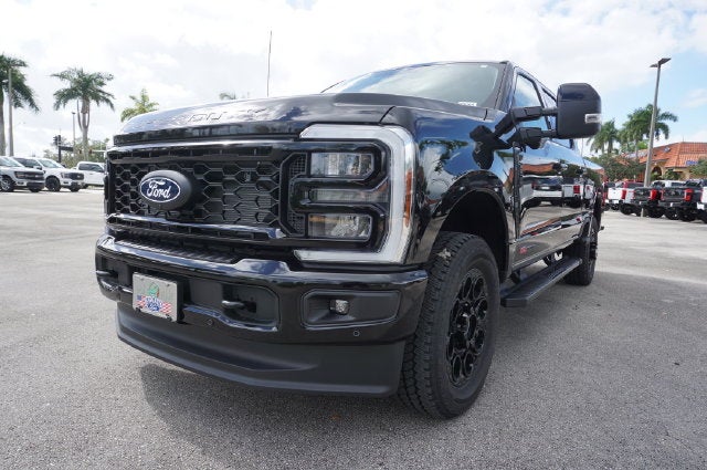 2027 Ford F-250SD F-250® Lariat®