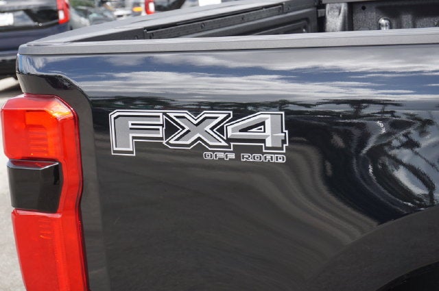 2027 Ford F-250SD F-250® Lariat®