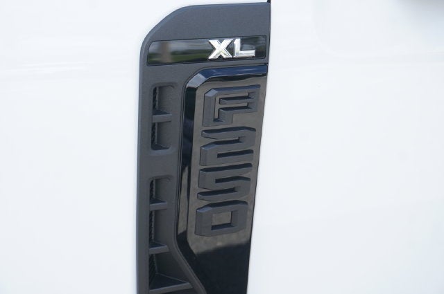 2027 Ford F-250SD Base