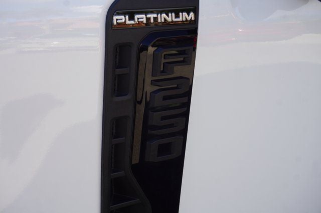 2025 Ford F-250SD Platinum
