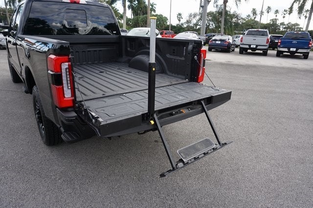 2025 Ford F-250SD Platinum