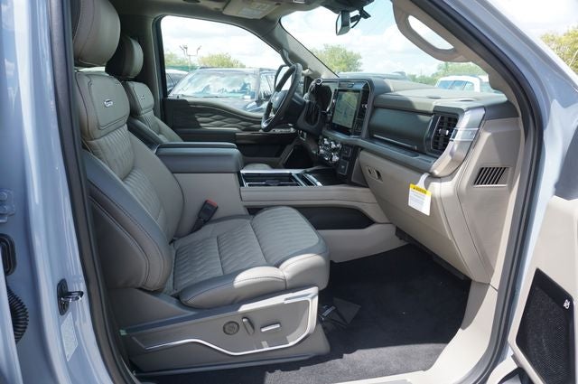 2026 Ford F-350SD F-350® Platinum®