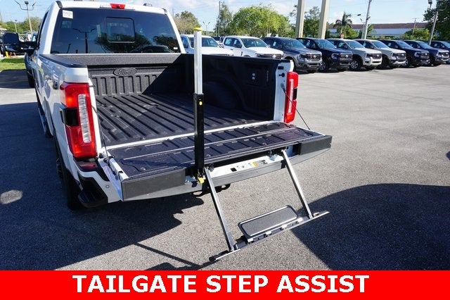 2026 Ford F-350SD F-350® Lariat®